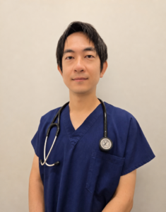 山下　理比路